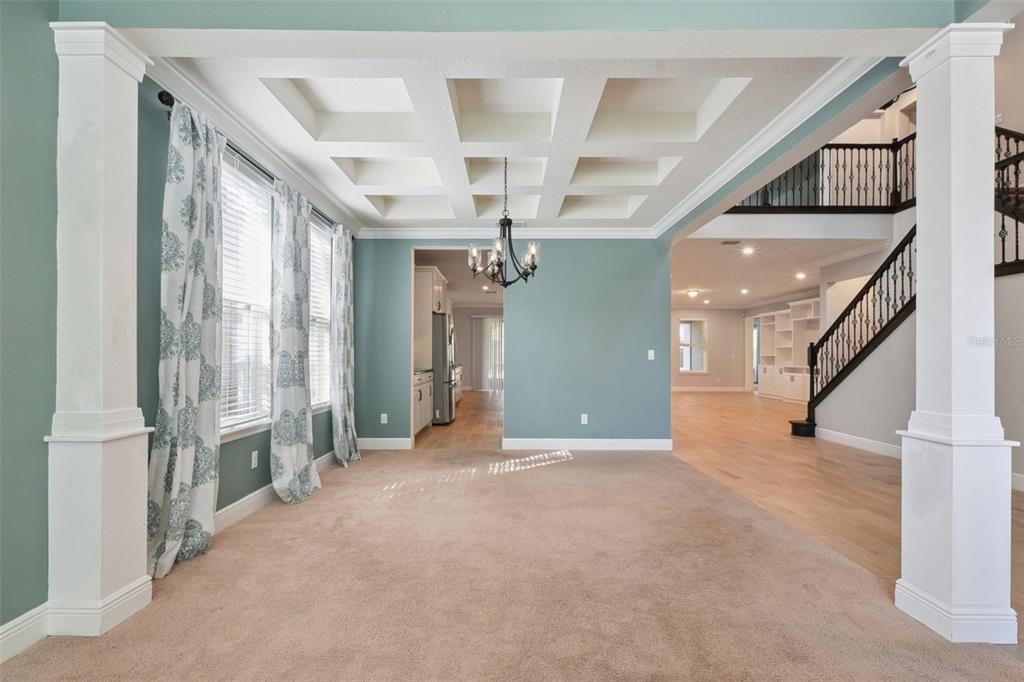 待售: $895,000 (5 贝兹, 3 浴室, 4497 平方英尺)