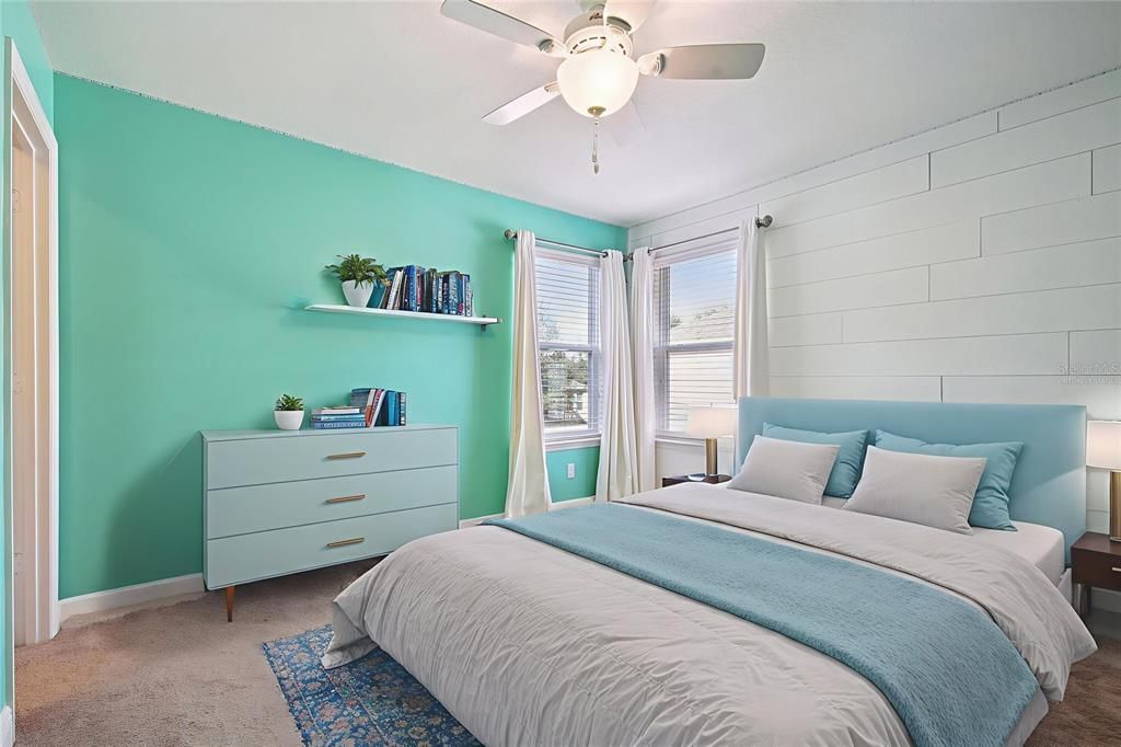 待售: $895,000 (5 贝兹, 3 浴室, 4497 平方英尺)