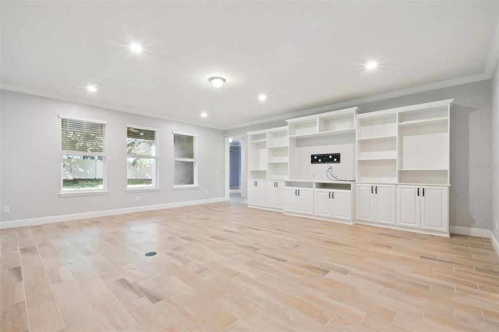 待售: $895,000 (5 贝兹, 3 浴室, 4497 平方英尺)