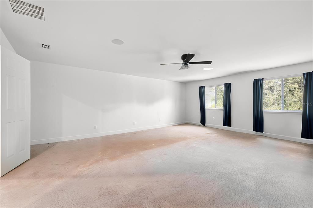 待售: $895,000 (5 贝兹, 3 浴室, 4497 平方英尺)