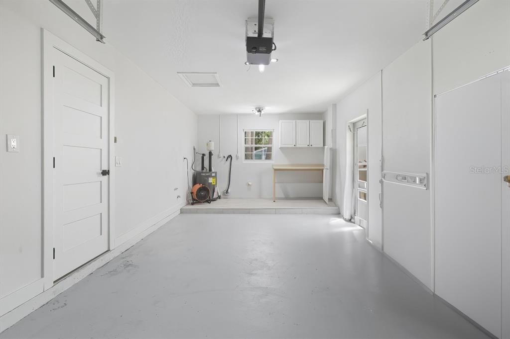 For Sale: $255,000 (2 beds, 2 baths, 1128 Square Feet)