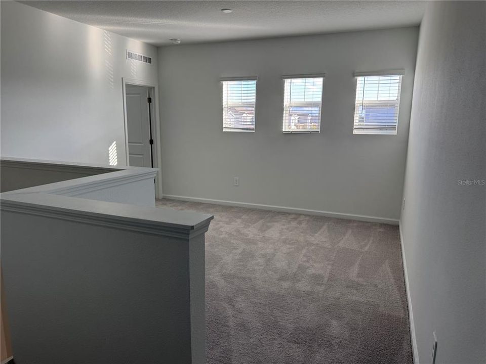 For Rent: $3,290 (5 beds, 3 baths, 3468 Square Feet)