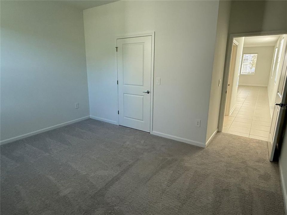 For Rent: $3,290 (5 beds, 3 baths, 3468 Square Feet)