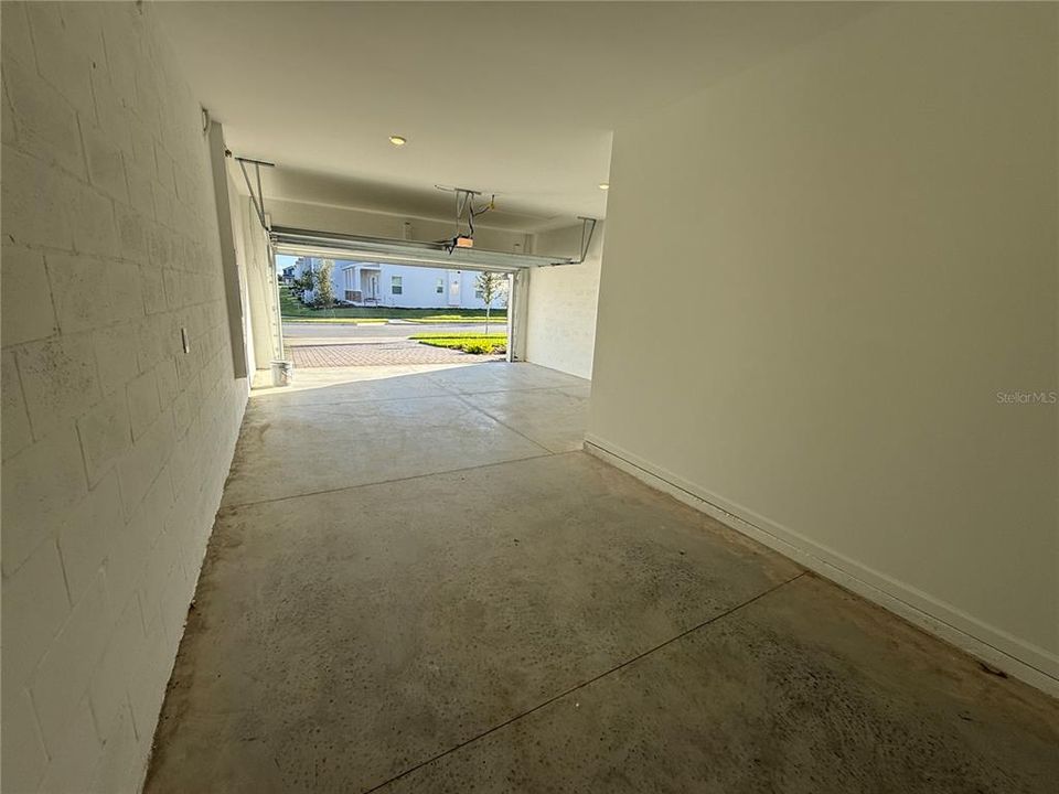 For Rent: $3,290 (5 beds, 3 baths, 3468 Square Feet)