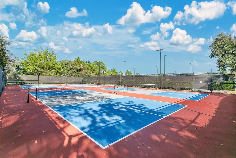 Active With Contract: $301,500 (2 beds, 2 baths, 1439 Square Feet)