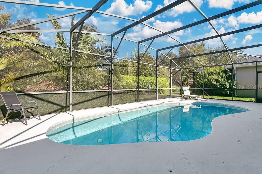 Active With Contract: $301,500 (2 beds, 2 baths, 1439 Square Feet)