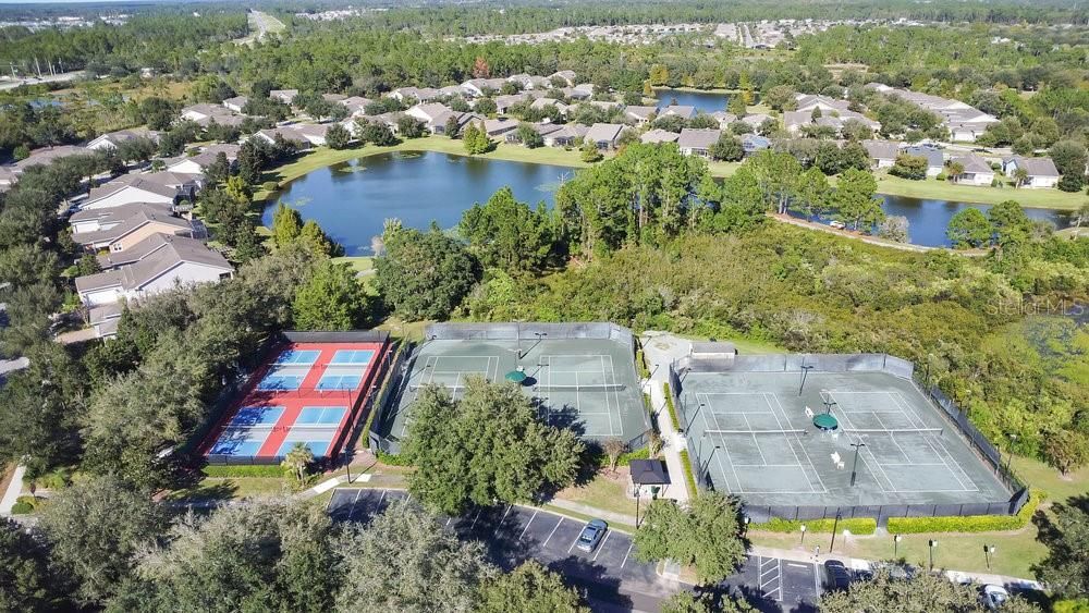 Active With Contract: $301,500 (2 beds, 2 baths, 1439 Square Feet)