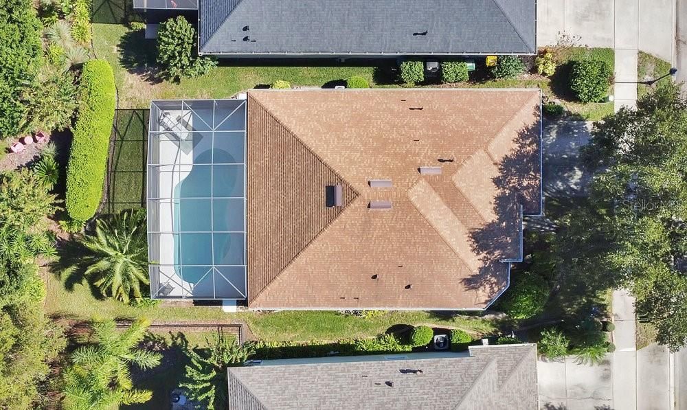 Active With Contract: $301,500 (2 beds, 2 baths, 1439 Square Feet)