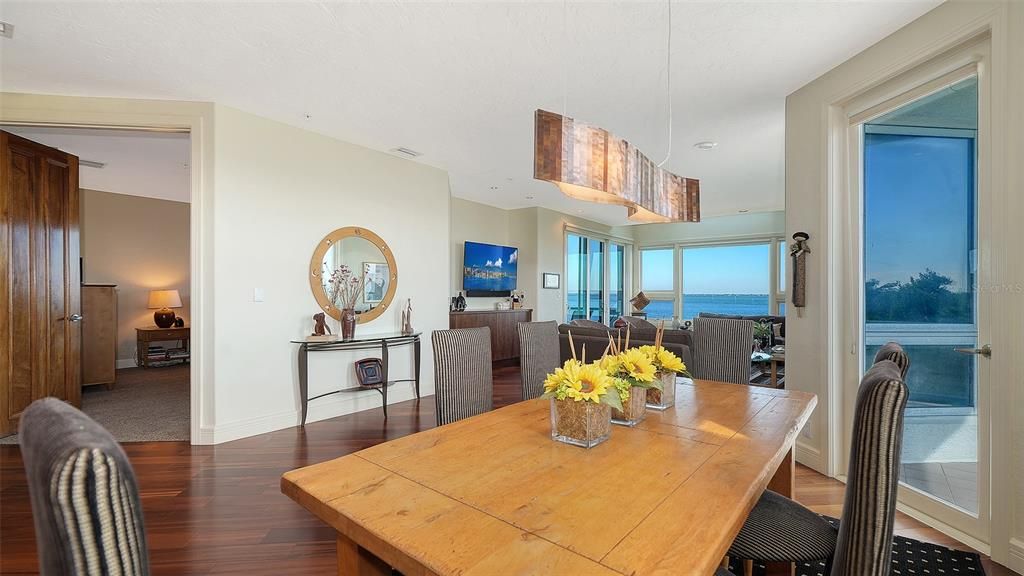 For Sale: $2,100,000 (2 beds, 2 baths, 2274 Square Feet)