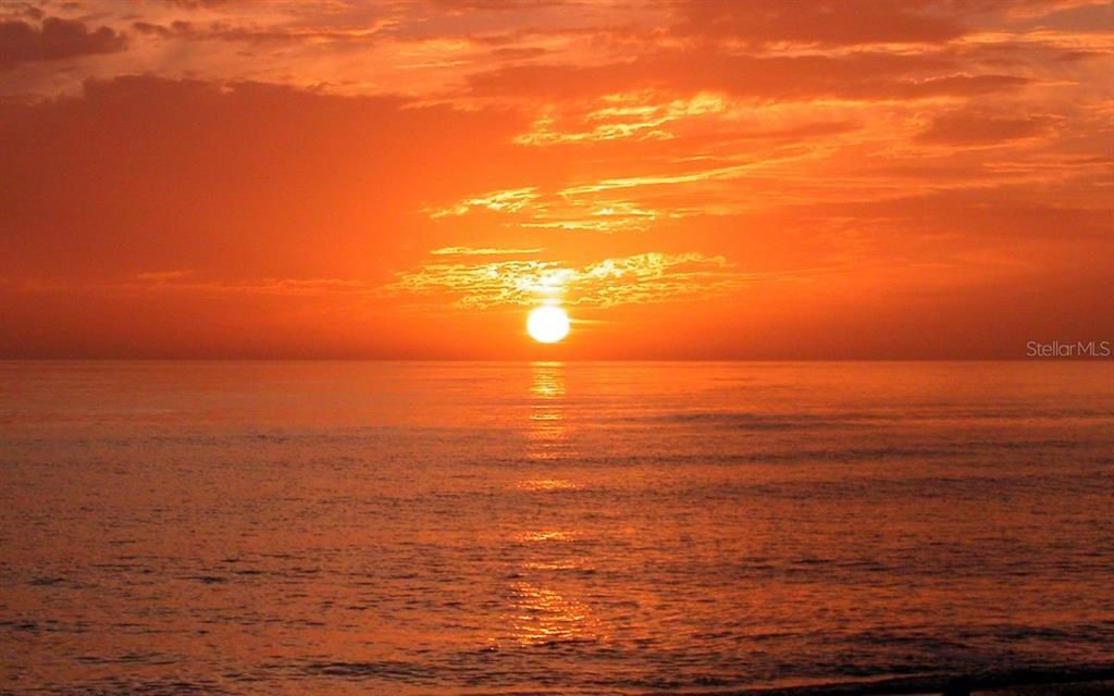 For Sale: $2,100,000 (2 beds, 2 baths, 2274 Square Feet)