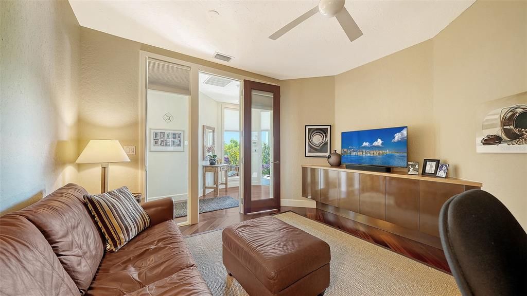 For Sale: $2,100,000 (2 beds, 2 baths, 2274 Square Feet)