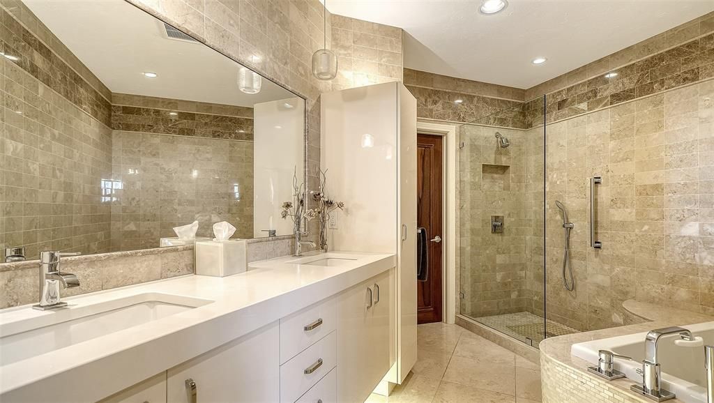 For Sale: $2,100,000 (2 beds, 2 baths, 2274 Square Feet)