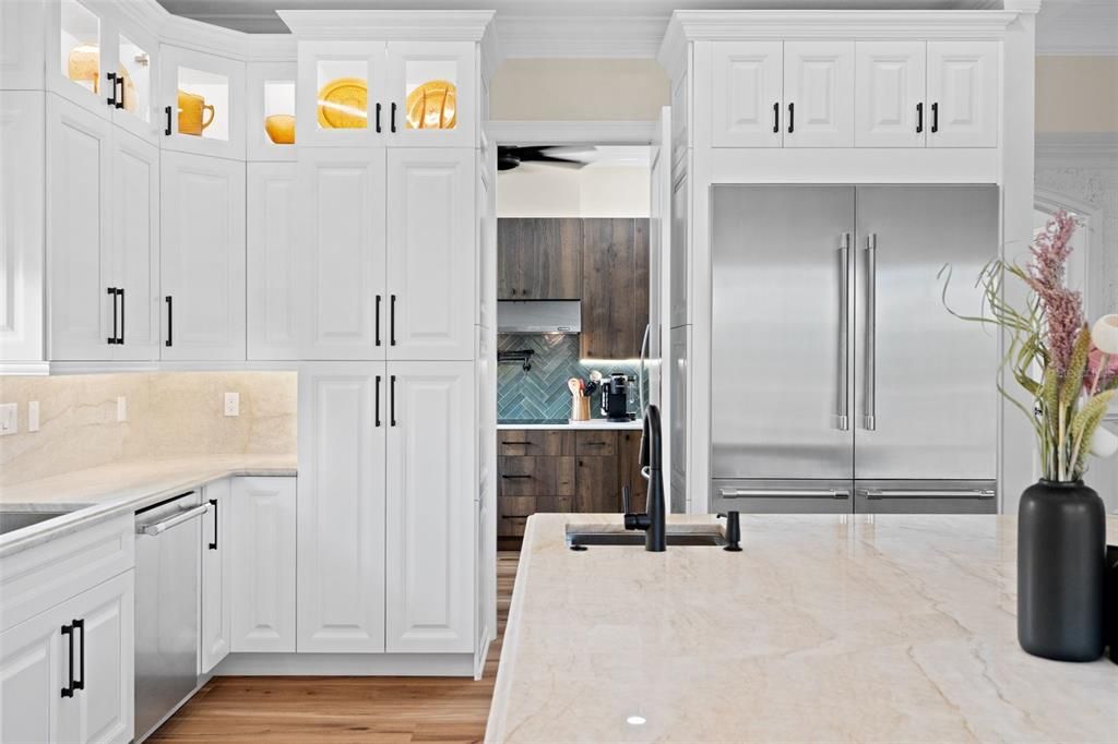 Active With Contract: $1,399,995 (3 beds, 3 baths, 2702 Square Feet)