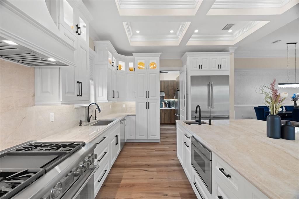 Active With Contract: $1,399,995 (3 beds, 3 baths, 2702 Square Feet)