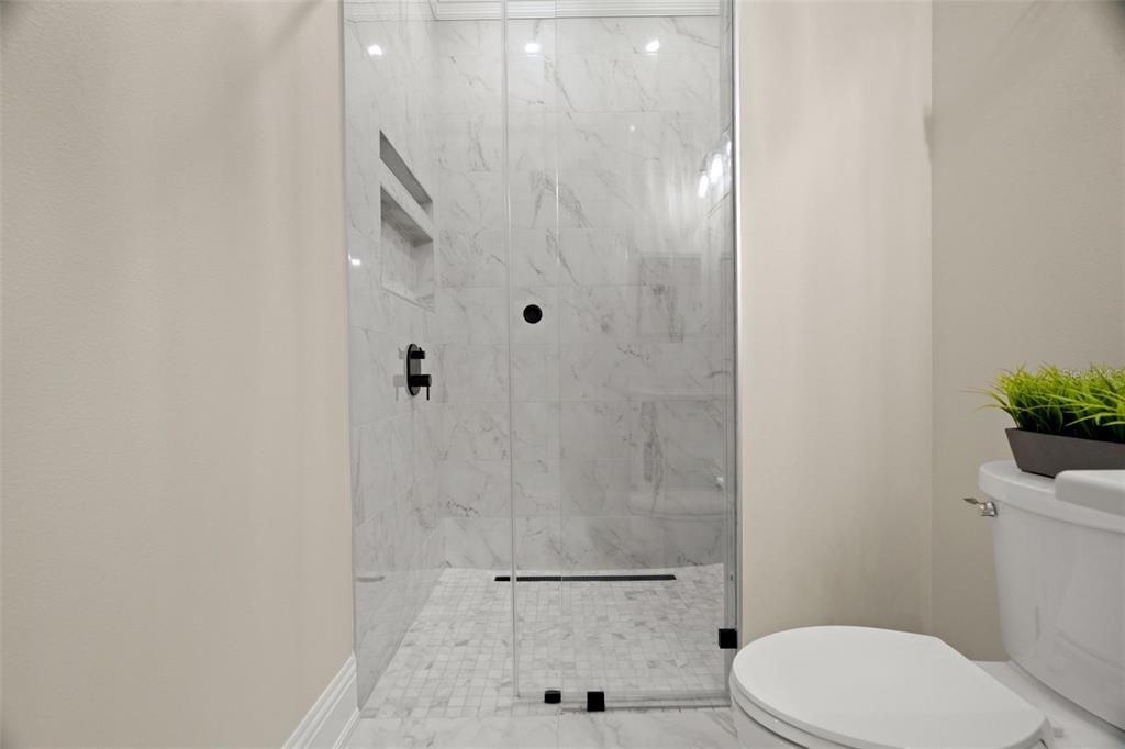 Active With Contract: $1,399,995 (3 beds, 3 baths, 2702 Square Feet)