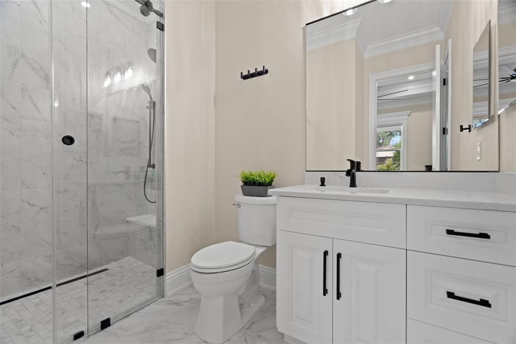 Active With Contract: $1,399,995 (3 beds, 3 baths, 2702 Square Feet)