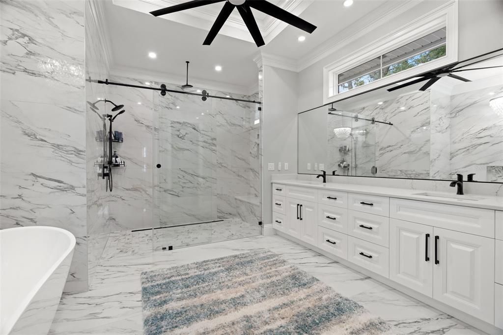 Active With Contract: $1,399,995 (3 beds, 3 baths, 2702 Square Feet)