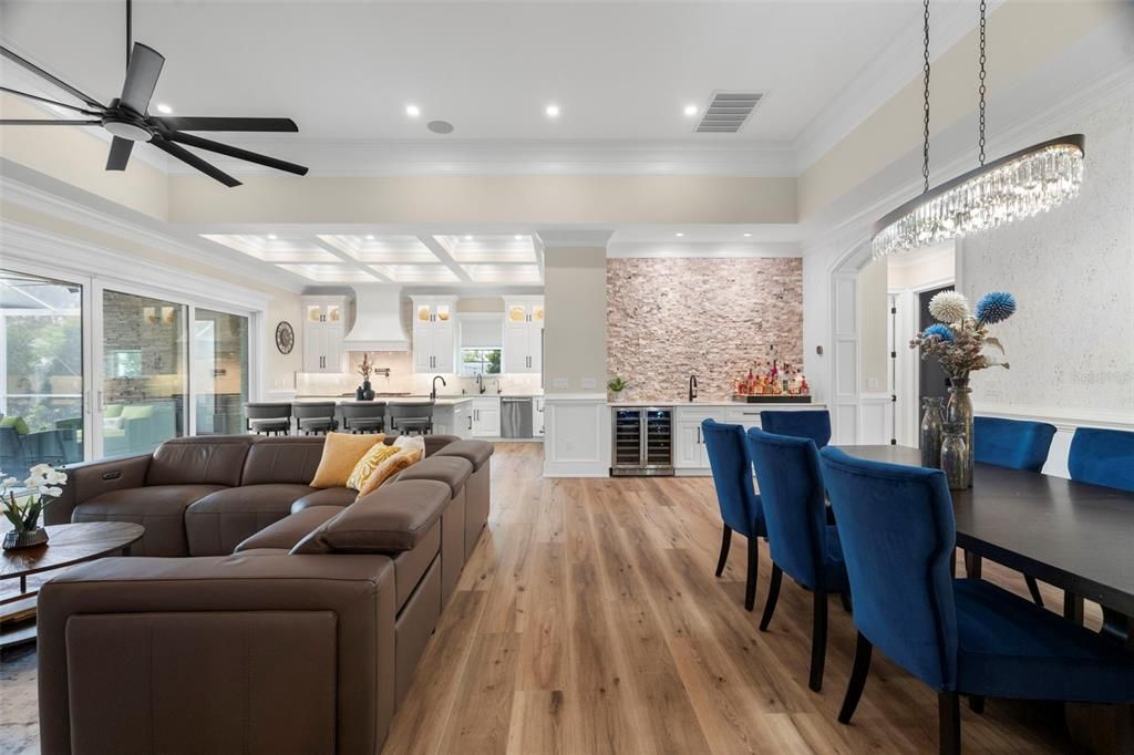 Active With Contract: $1,399,995 (3 beds, 3 baths, 2702 Square Feet)