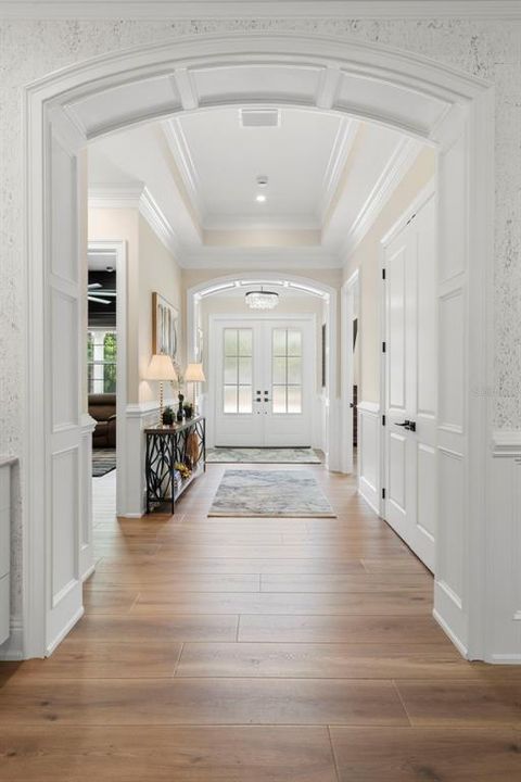 Active With Contract: $1,399,995 (3 beds, 3 baths, 2702 Square Feet)