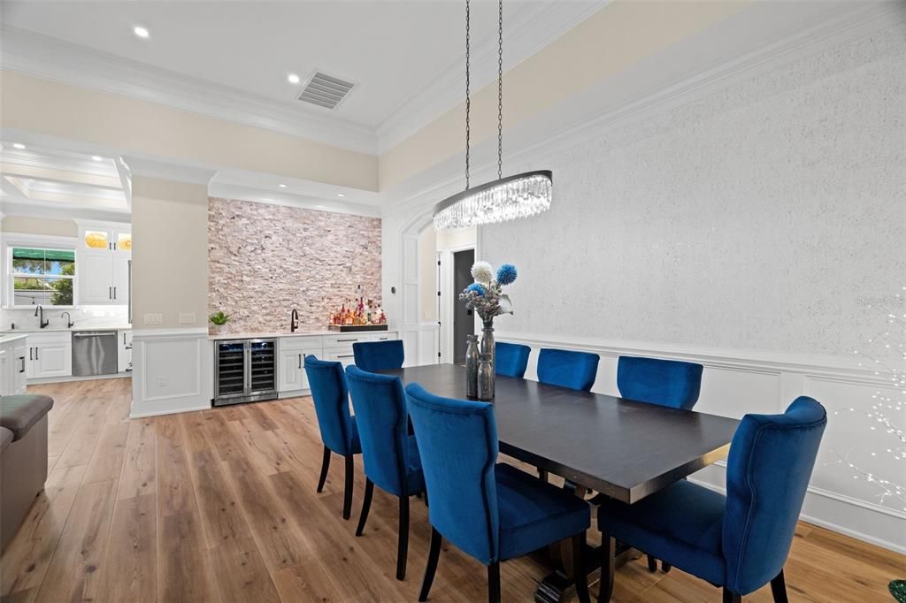 Active With Contract: $1,399,995 (3 beds, 3 baths, 2702 Square Feet)