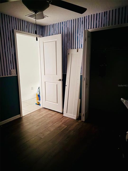 For Sale: $349,900 (4 beds, 2 baths, 1935 Square Feet)