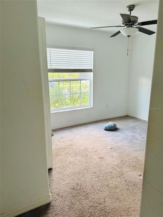 For Sale: $349,900 (4 beds, 2 baths, 1935 Square Feet)