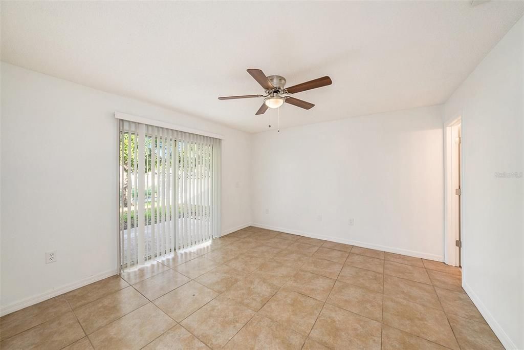 В аренду: $1,750 (3 спален, 2 ванн, 1158 Квадратных фут)