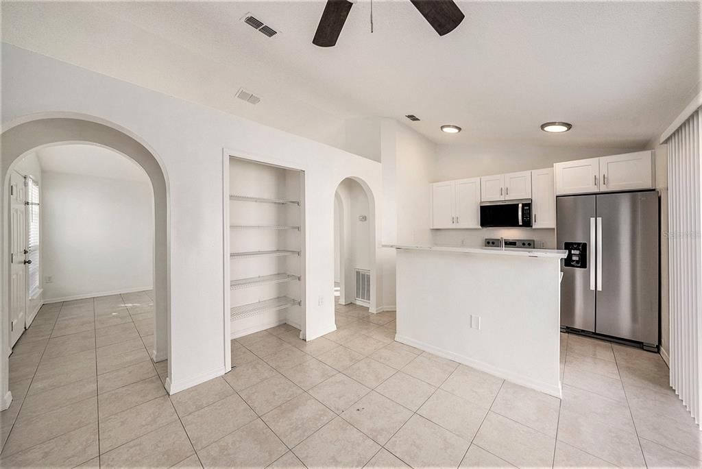 В аренду: $1,750 (3 спален, 2 ванн, 1158 Квадратных фут)