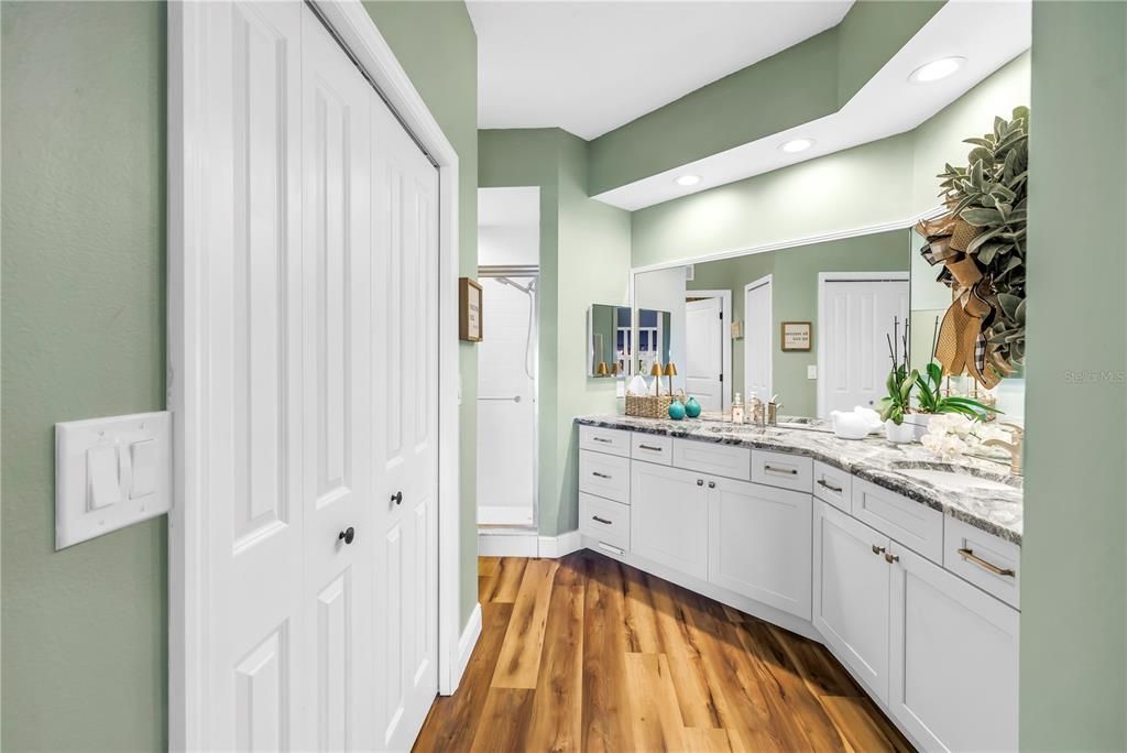 待售: $409,000 (3 贝兹, 2 浴室, 1450 平方英尺)