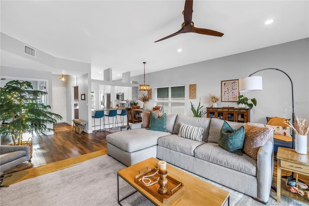 待售: $409,000 (3 贝兹, 2 浴室, 1450 平方英尺)