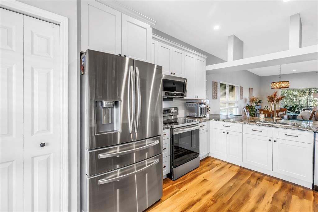 待售: $409,000 (3 贝兹, 2 浴室, 1450 平方英尺)