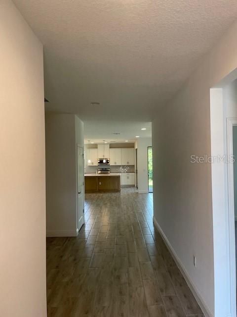 For Rent: $2,400 (3 beds, 2 baths, 1935 Square Feet)