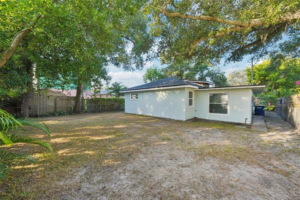 Activo con contrato: $284,900 (3 camas, 1 baños, 920 Pies cuadrados)