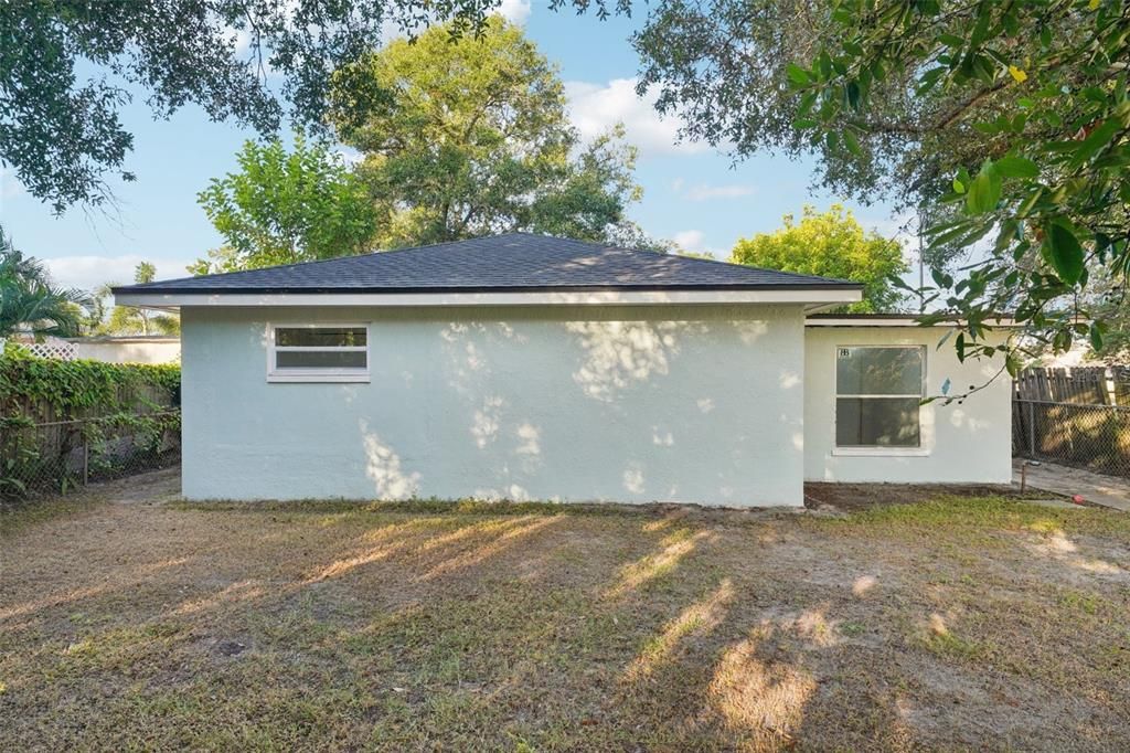 Activo con contrato: $284,900 (3 camas, 1 baños, 920 Pies cuadrados)