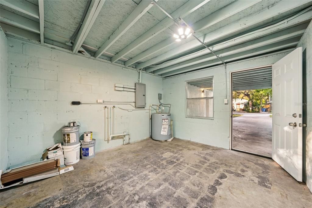 Activo con contrato: $284,900 (3 camas, 1 baños, 920 Pies cuadrados)