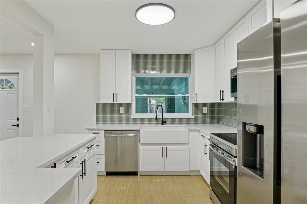 Activo con contrato: $284,900 (3 camas, 1 baños, 920 Pies cuadrados)