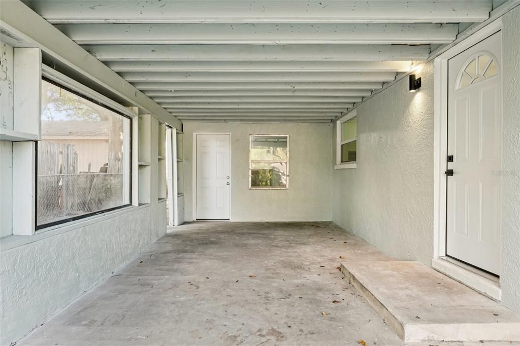 Activo con contrato: $284,900 (3 camas, 1 baños, 920 Pies cuadrados)