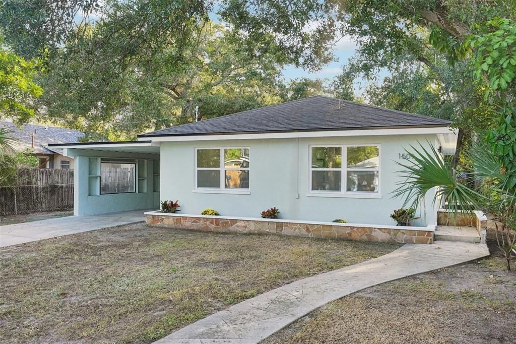 Activo con contrato: $284,900 (3 camas, 1 baños, 920 Pies cuadrados)