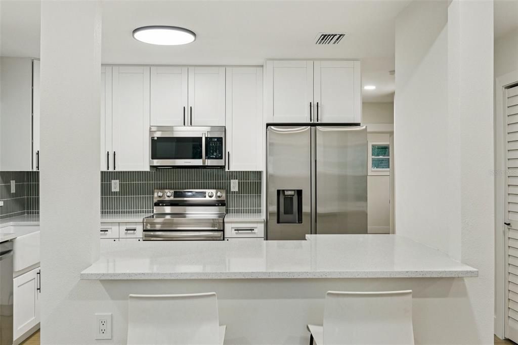 Activo con contrato: $284,900 (3 camas, 1 baños, 920 Pies cuadrados)