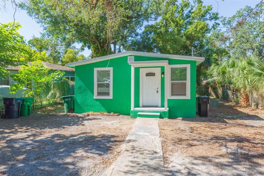 En Venta: $254,900 (3 camas, 2 baños, 840 Pies cuadrados)