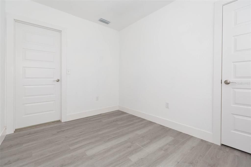 En Venta: $254,900 (3 camas, 2 baños, 840 Pies cuadrados)