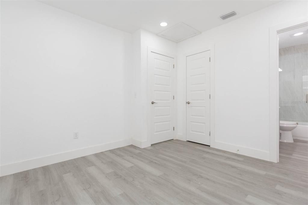 En Venta: $254,900 (3 camas, 2 baños, 840 Pies cuadrados)