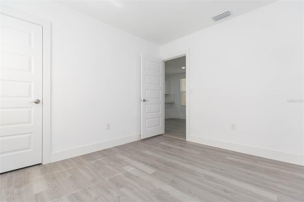 En Venta: $254,900 (3 camas, 2 baños, 840 Pies cuadrados)