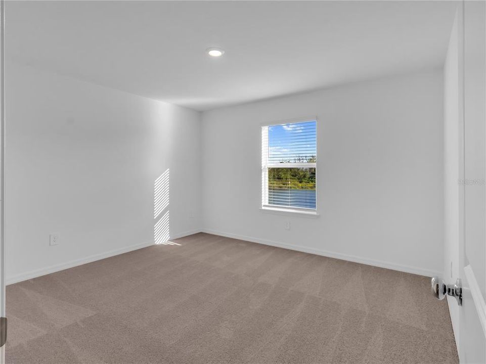 出租: $2,400 (4 贝兹, 2 浴室, 2251 平方英尺)