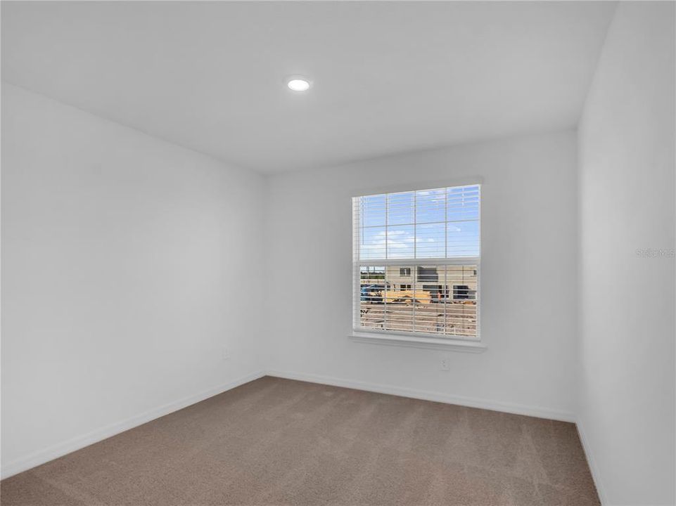 出租: $2,400 (4 贝兹, 2 浴室, 2251 平方英尺)