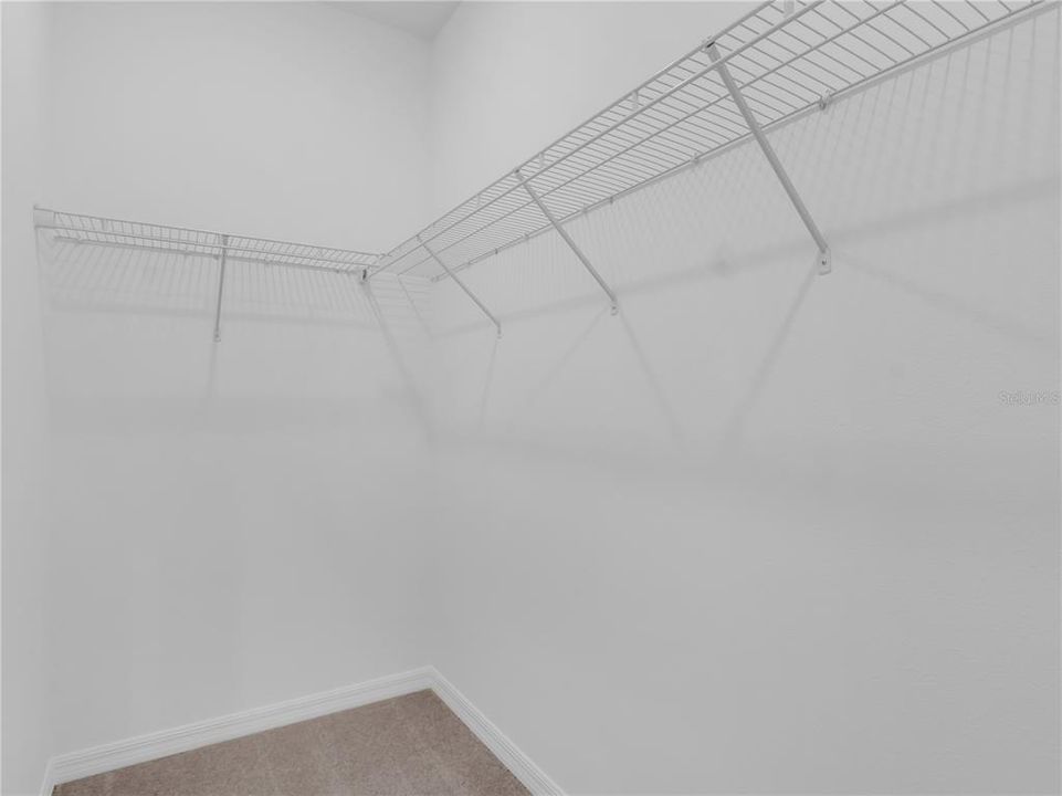 出租: $2,400 (4 贝兹, 2 浴室, 2251 平方英尺)