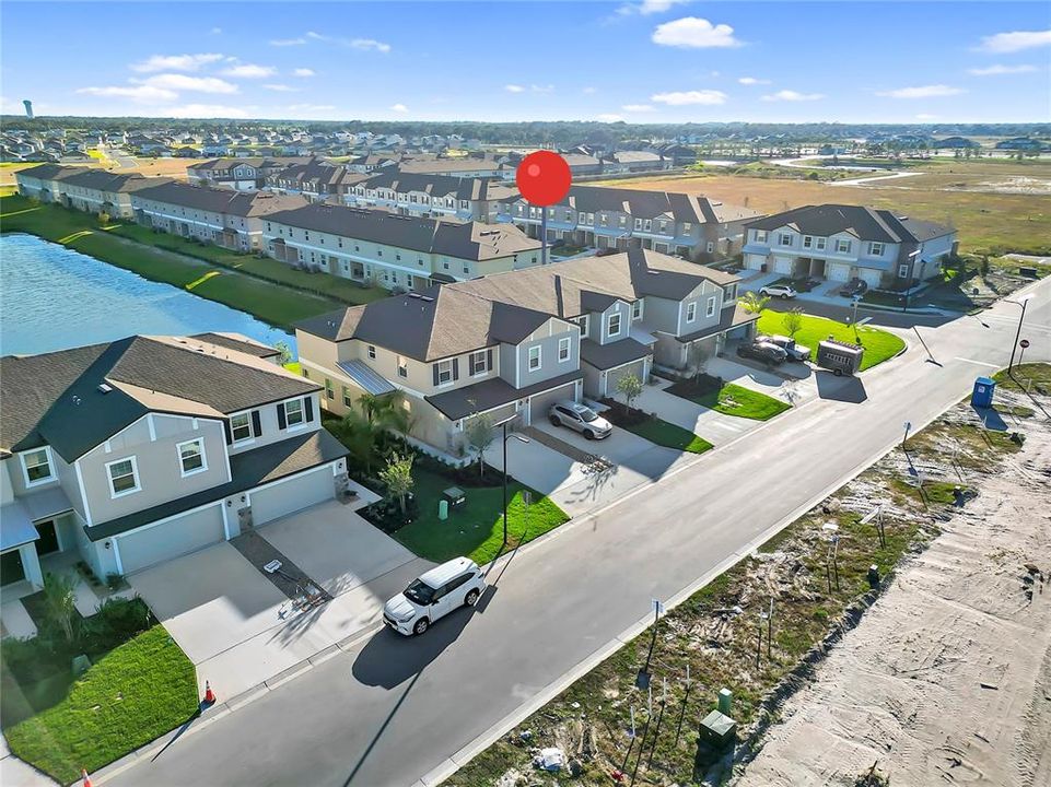 出租: $2,400 (4 贝兹, 2 浴室, 2251 平方英尺)