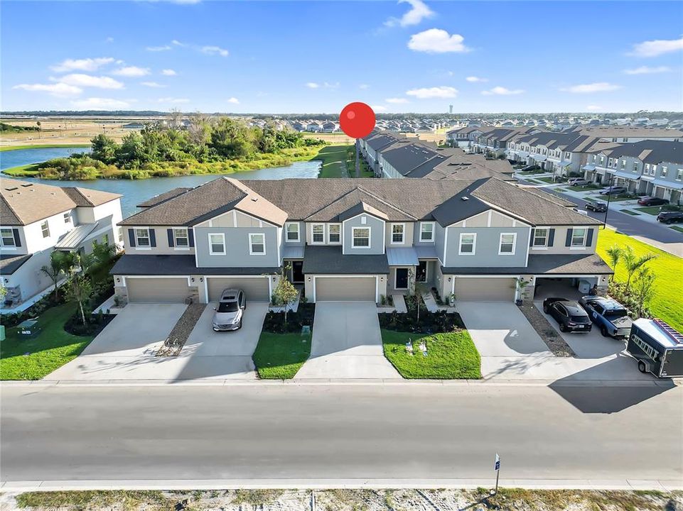 出租: $2,400 (4 贝兹, 2 浴室, 2251 平方英尺)