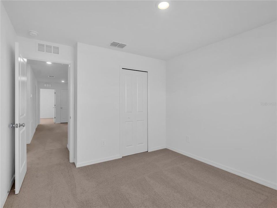 出租: $2,400 (4 贝兹, 2 浴室, 2251 平方英尺)