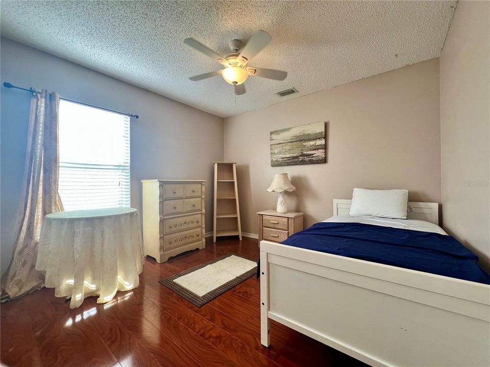 For Rent: $2,000 (3 beds, 2 baths, 1543 Square Feet)